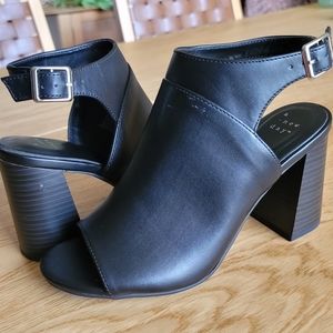 NWOT A New Day Heels